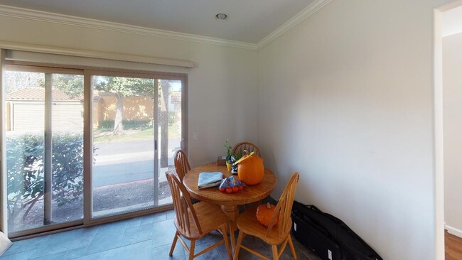 Building Photo - DEPOSIT PENDING Stunning 3 Bedroom, 2 Bath...