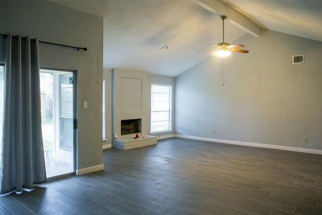 Building Photo - 12051 Creekhurst Dr