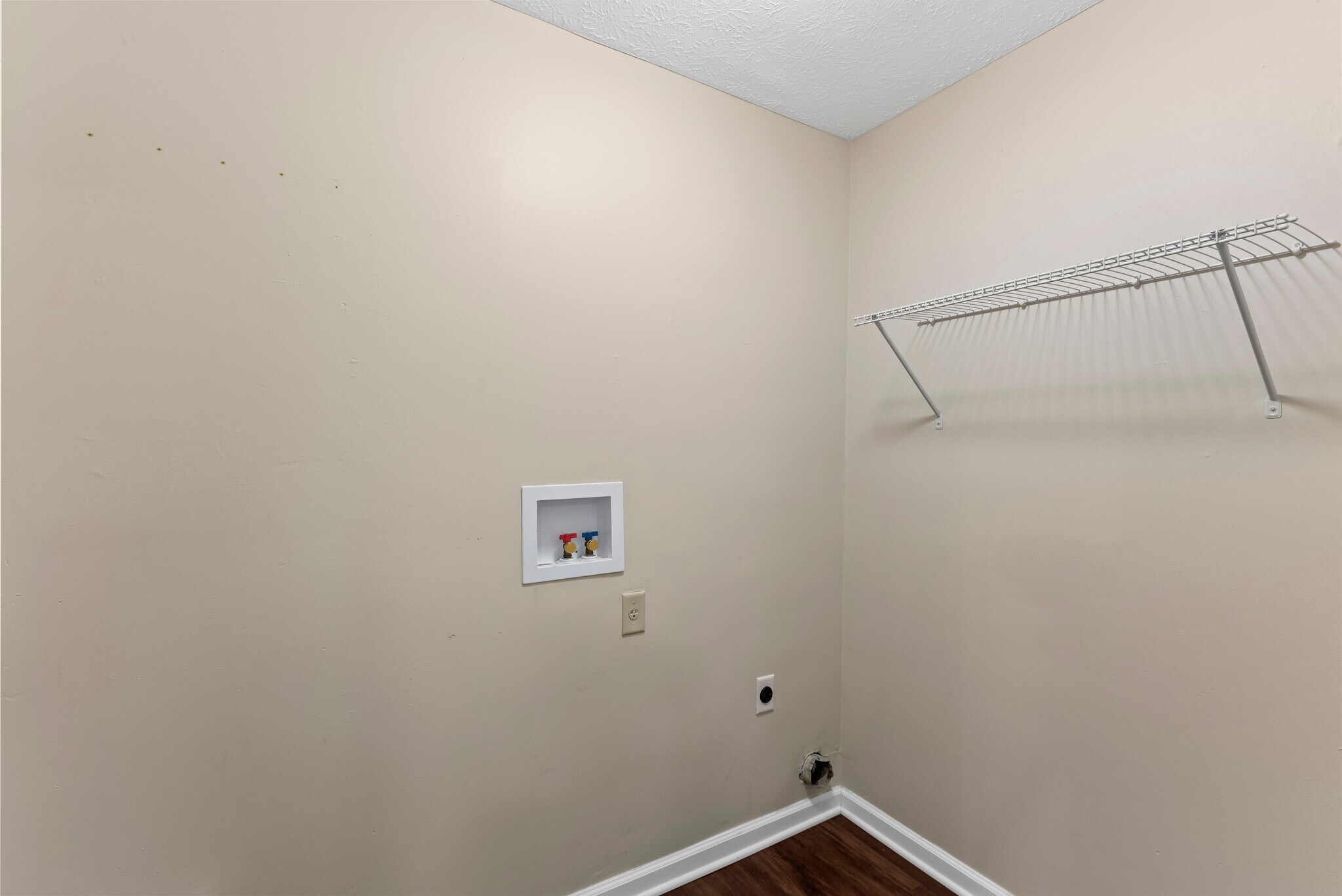 Building Photo - 289 N Bend Dr