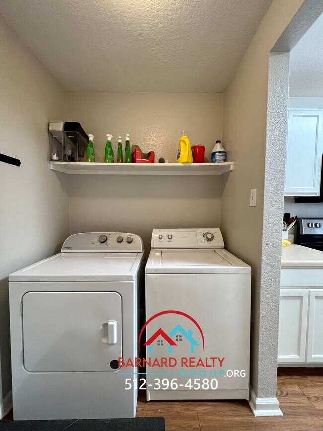 Building Photo - Available Mid July: Well maintained Duplex with Garage and Yard- Close to TX State Bus Stop!