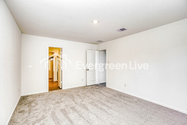 Building Photo - 11430 W Bluff Dr