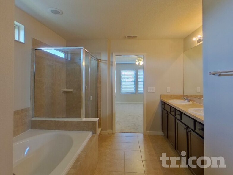 Building Photo - 1517 Gadsden Point Pl