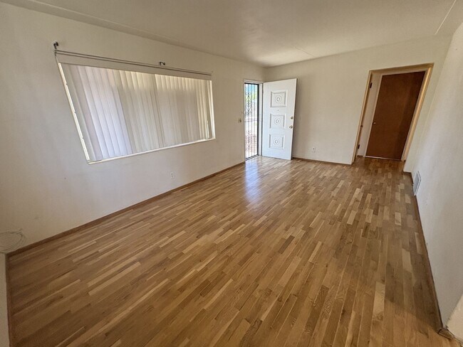 Building Photo - Centrally located Gem for rent