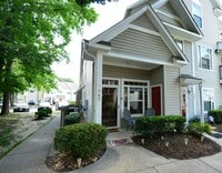 Building Photo - Community Clubhouse, exercise room & pool!