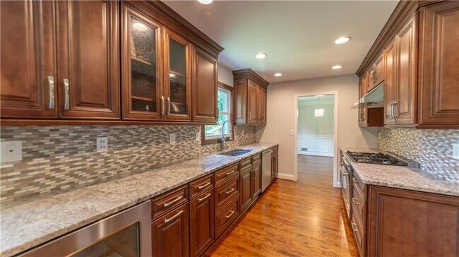 Building Photo - 3935 Briaridge Cir
