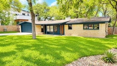 Building Photo - 405 Ridgewood Rd