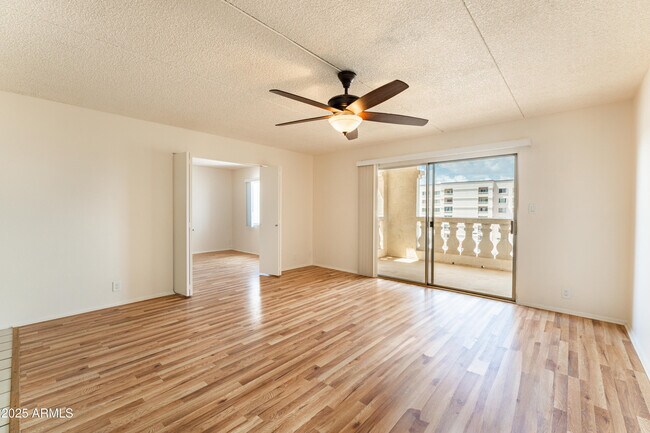 Building Photo - 7930 E Camelback Rd