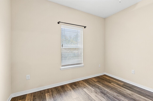 Building Photo - 3229 Atlas Dr