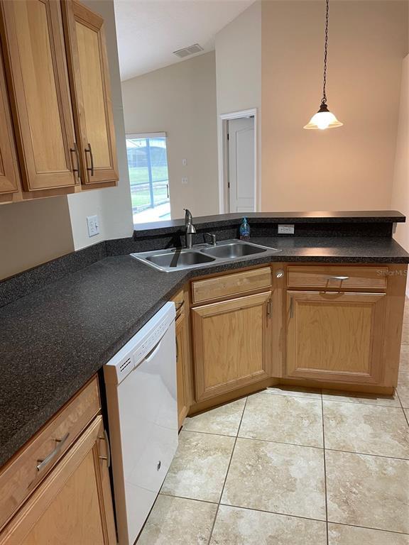 Building Photo - 154 Starbird Ct