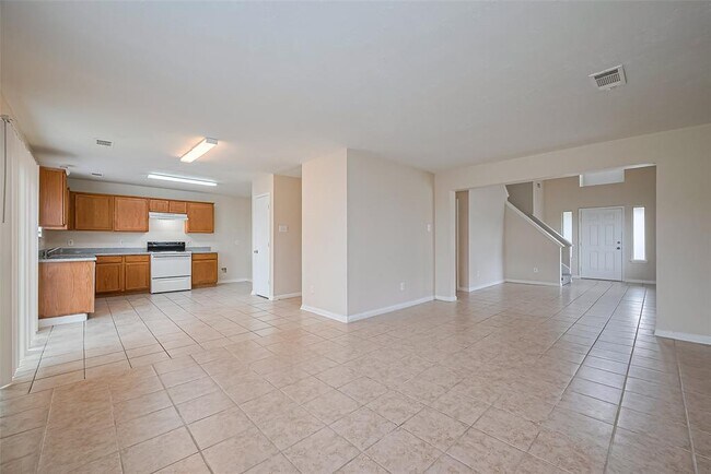 Building Photo - 7203 River Pines Dr