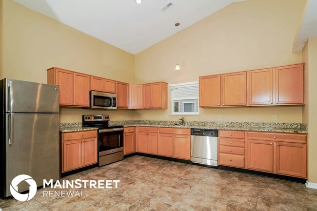 Building Photo - 619 Findlay Ln