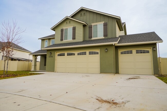 Building Photo - 13776 S Piano Ave