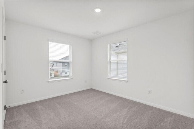 Building Photo - 13916 Ausarina Trce
