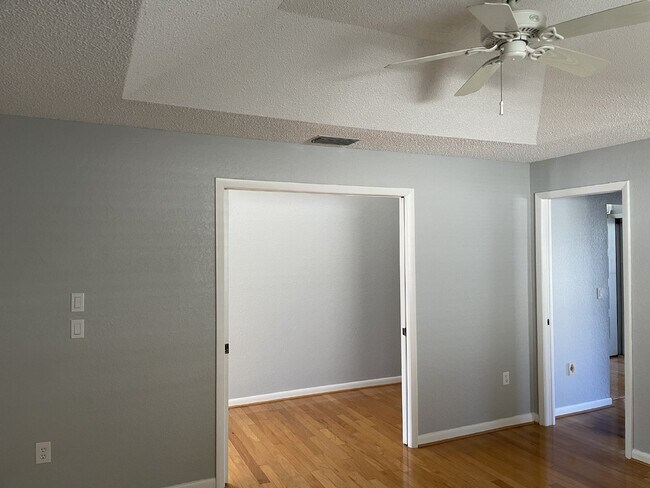 Building Photo - Beautiful 3-Bedroom, 2-Bath Home Available...