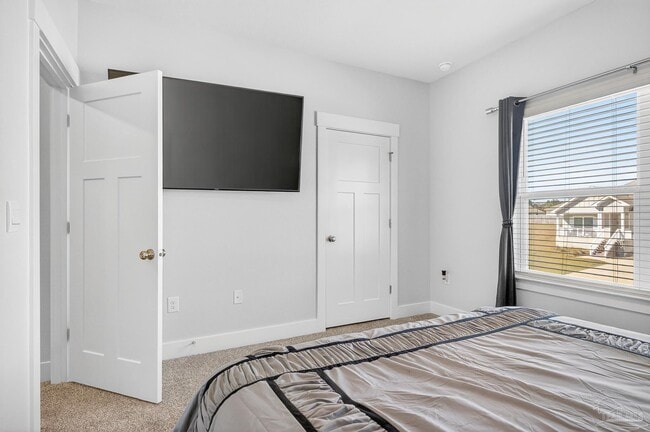 Building Photo - 6076 Rutherford Lp