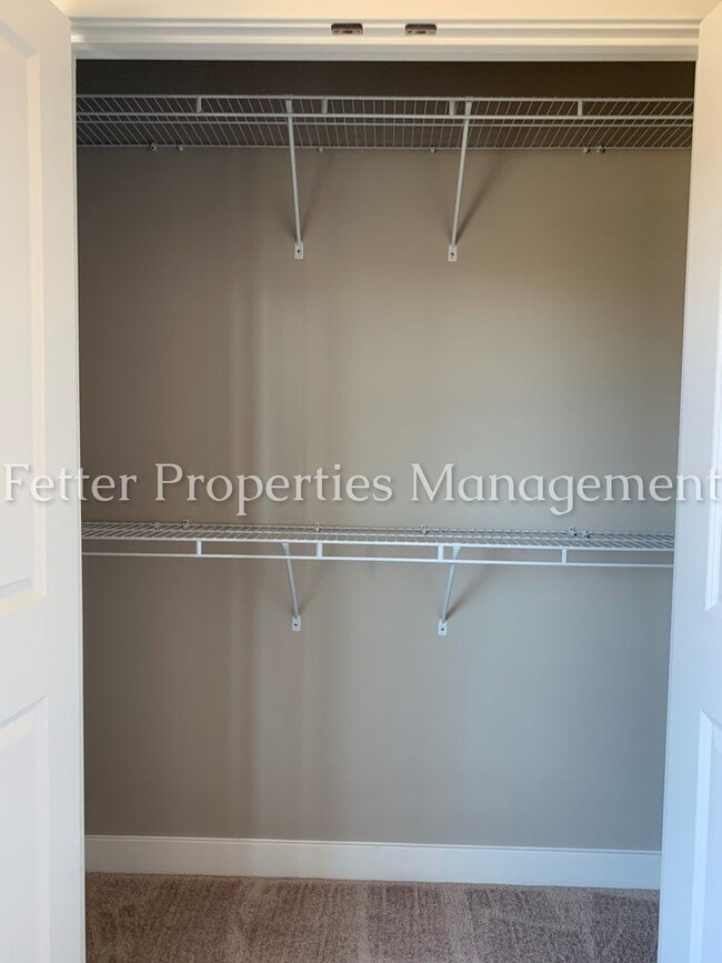 Building Photo - Gorgeous 3 Bedroom Home!