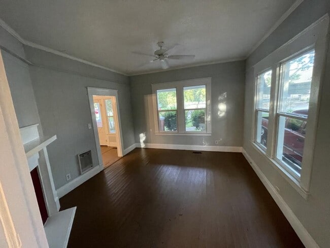 Building Photo - 145 S Webb St