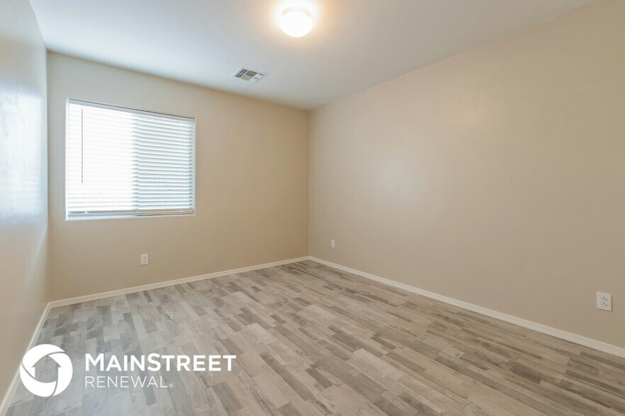 Building Photo - 39532 Cinch Strap Pl