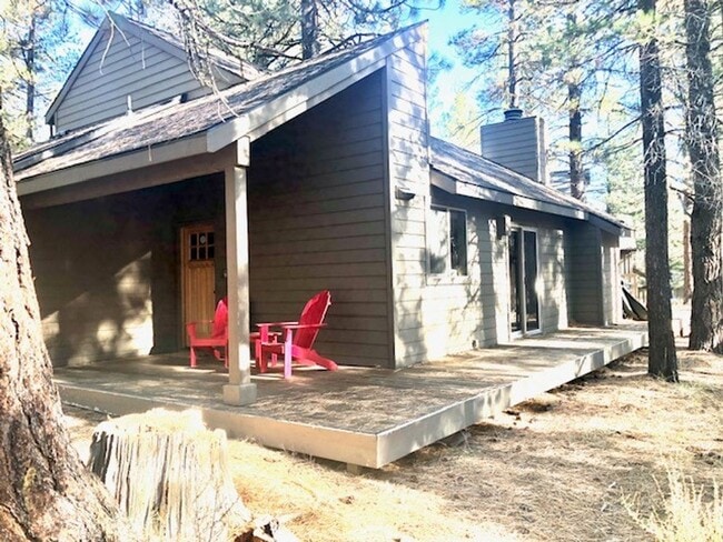 Primary Photo - Sunriver Retreat - 2 Cedar Lane
