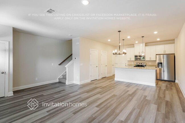 Building Photo - 277 River Rock Dr
