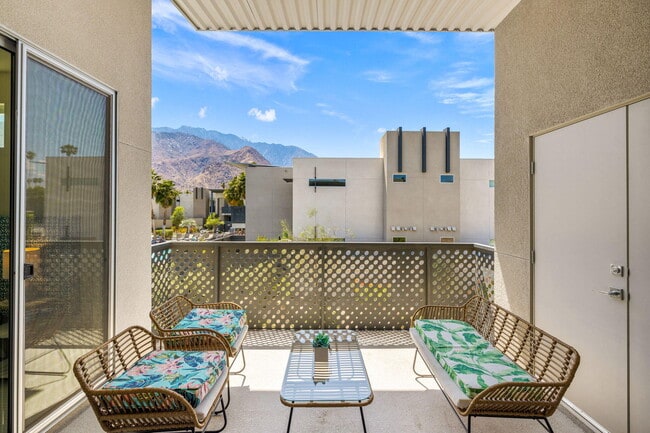 Building Photo - 191 The Riv