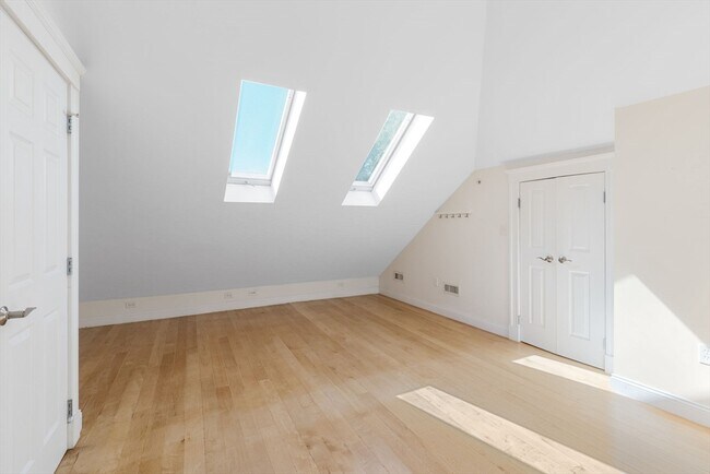 Building Photo - 5 Granite St