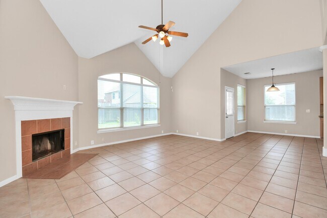 Building Photo - 8810 Sunforest Ln