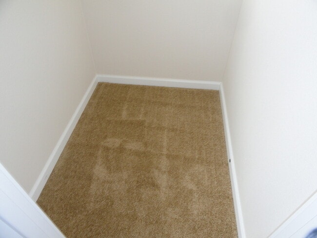 Building Photo - Newer 3 Bedroom 2 Bath Home in Tacoma