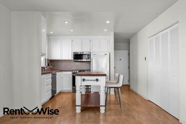 Building Photo - 11 Argent Alley