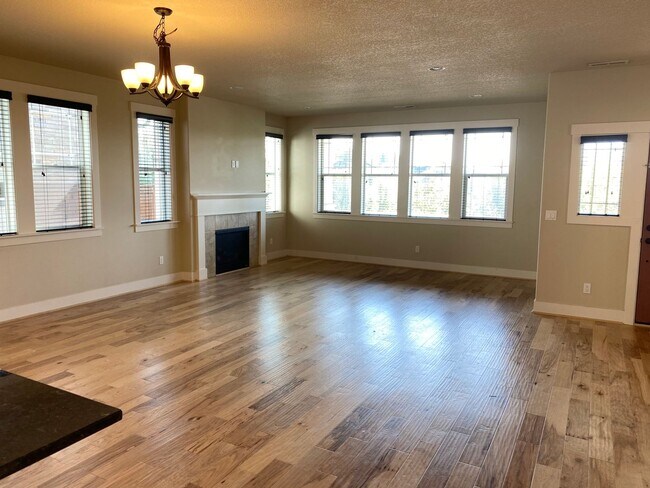 Building Photo - Bethany Creek 3 Bedroom Home!