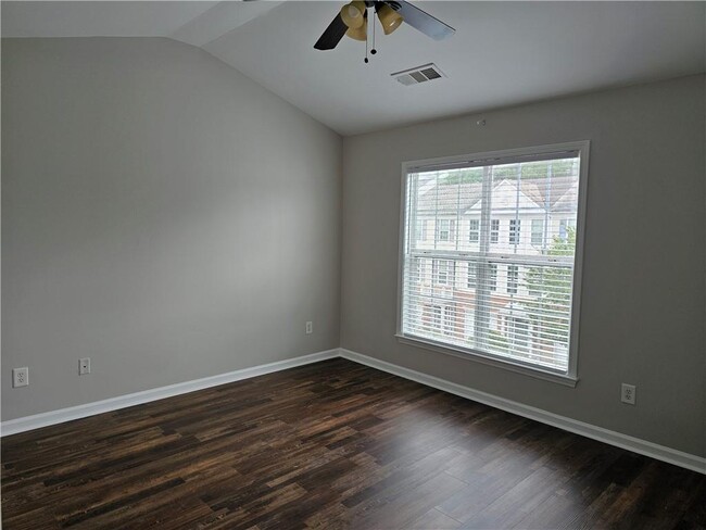 Building Photo - 1021 Thornborough Dr