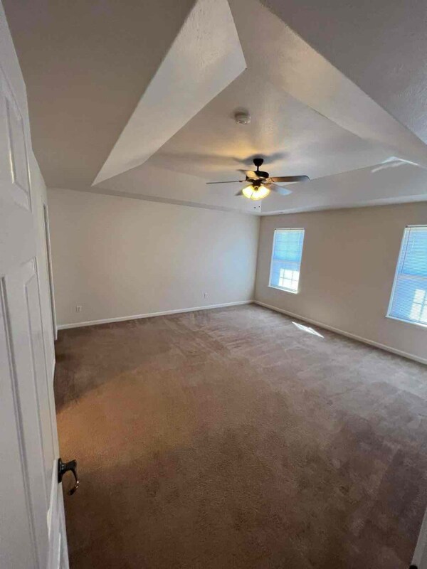 Building Photo - 138 Vernon St