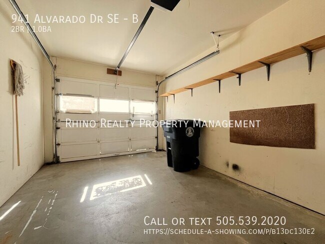 Building Photo - 941 Alvarado Dr SE