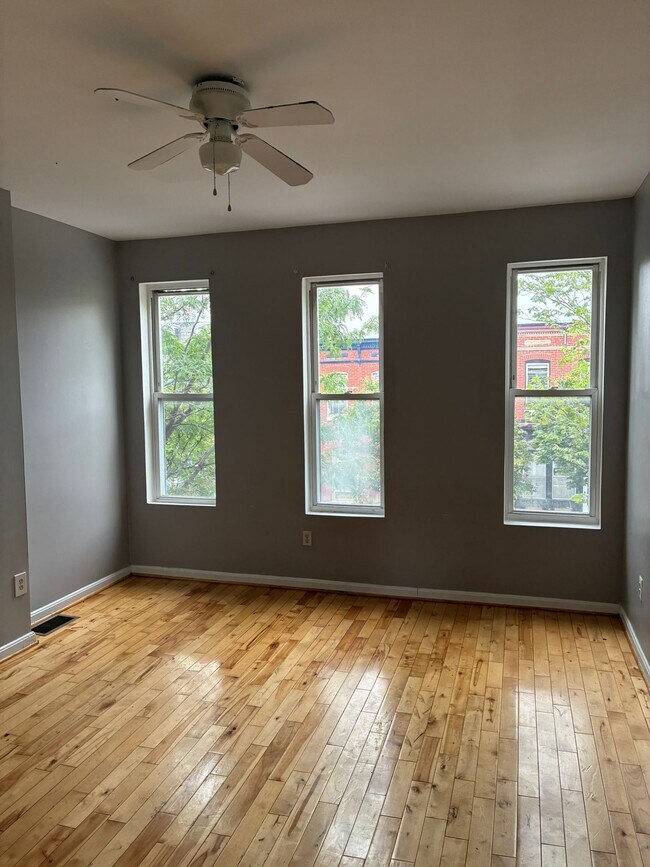 Building Photo - 122 N Patterson Park Ave
