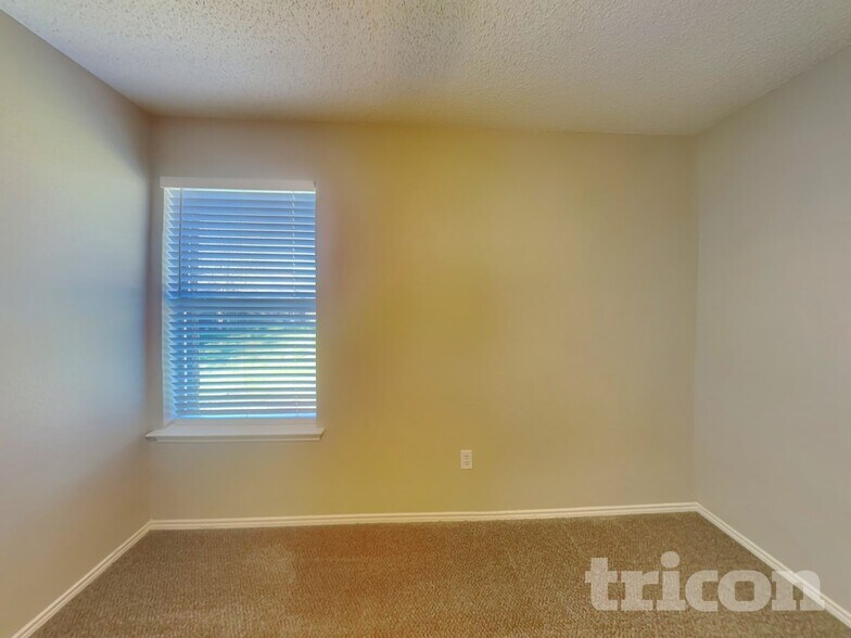 Building Photo - 2520 Ensenada Ln