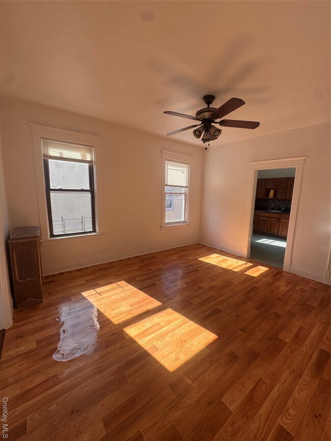 Building Photo - 583 Van Nest Ave