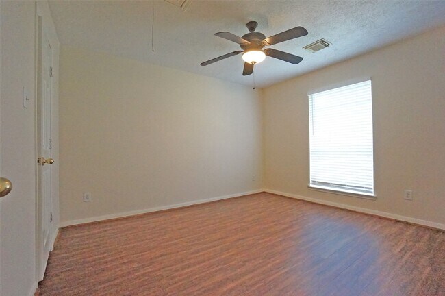 Building Photo - 4126 Midstream Dr