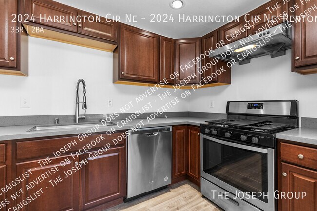 Building Photo - 2024 Harrington Cir NE