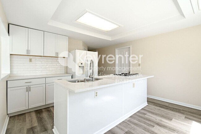 Building Photo - Cozy 3BR/2BA Home with Deck & Yard – Great Greenfield Location