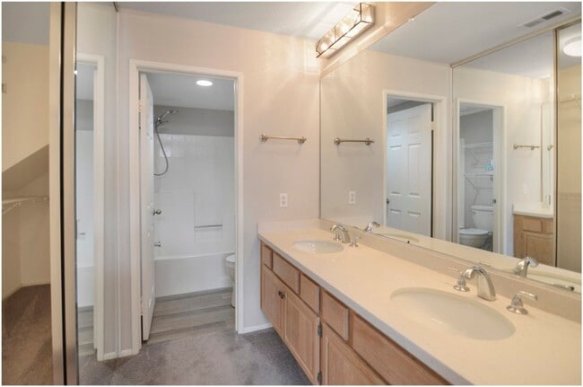 Building Photo - Rancho Niguel Dream Condo!