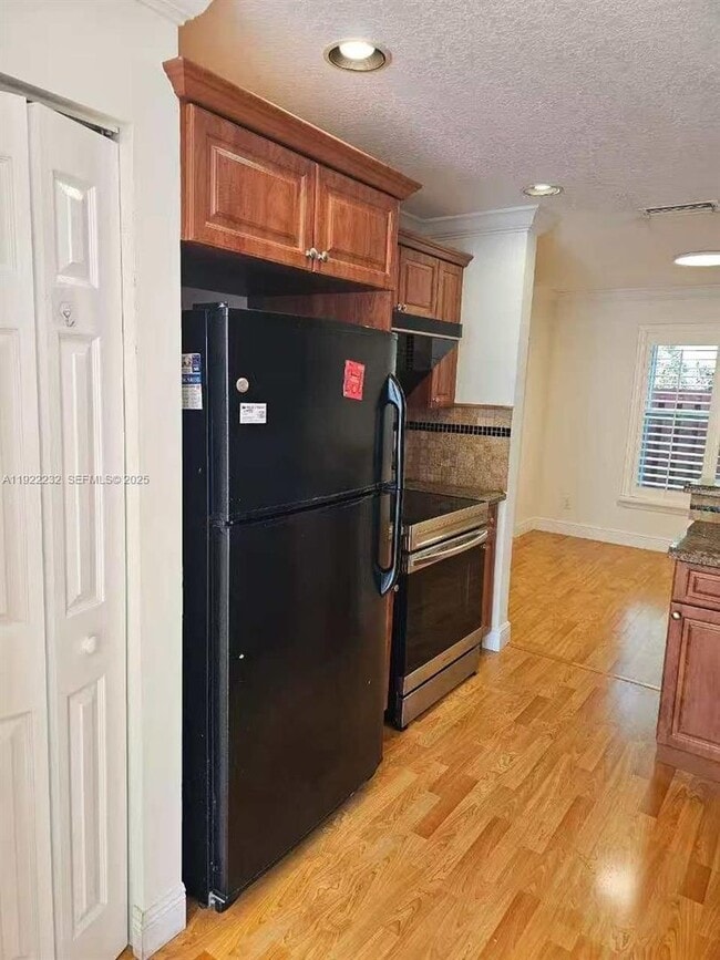 Building Photo - 2816 NW 99th Terrace