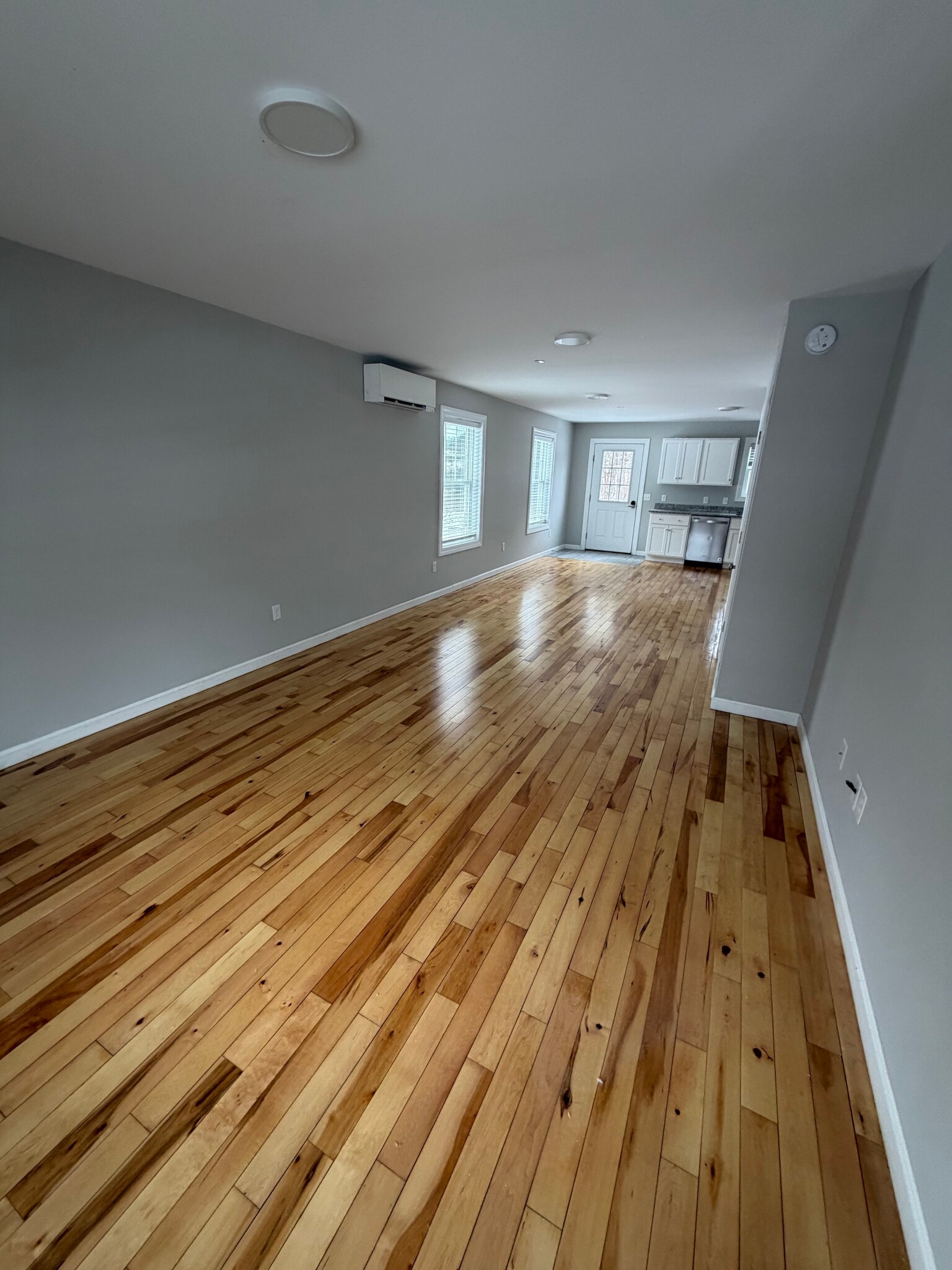 Building Photo - 27 Jefferson St