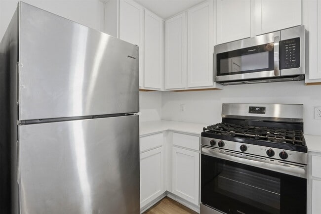 Building Photo - 21006 Longwitton Ln