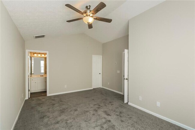 Building Photo - 159 Silver Fox Trail