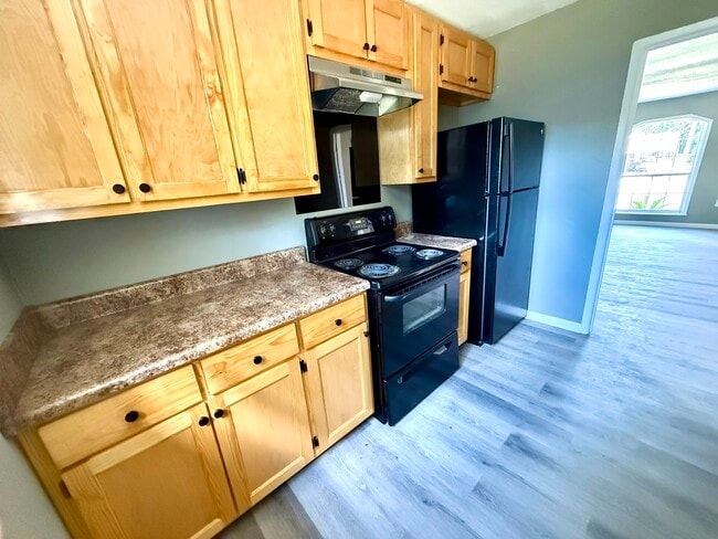 Building Photo - 3831 Morningview Dr