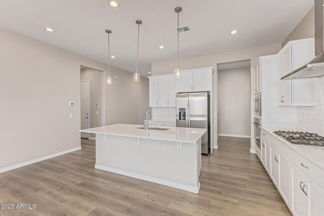 Building Photo - 20108 W Montecito Ave