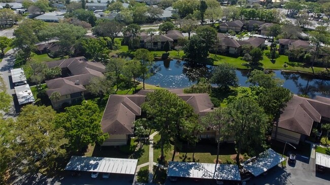 Building Photo - 2673 Sabal Springs Cir