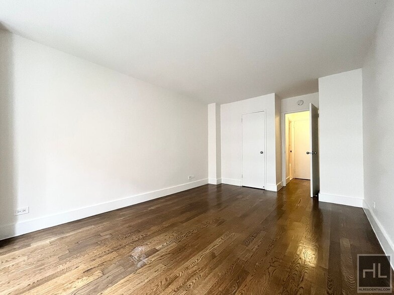 Building Photo - EAST 63 STREET / Spacious Sunlit 1-Bed 1-B...