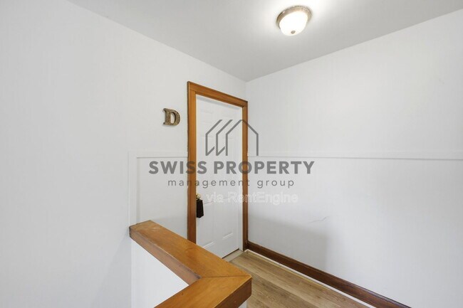 Building Photo - 25 W Tulane Rd