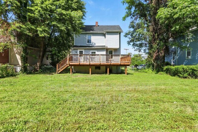 Building Photo - 3103 Rosekemp Ave